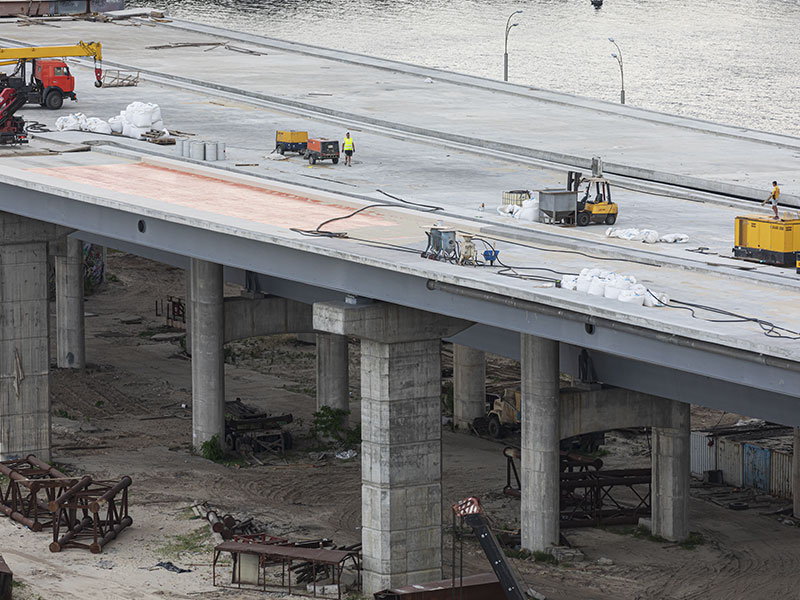 Obra Civil en Barandillas y Puentes